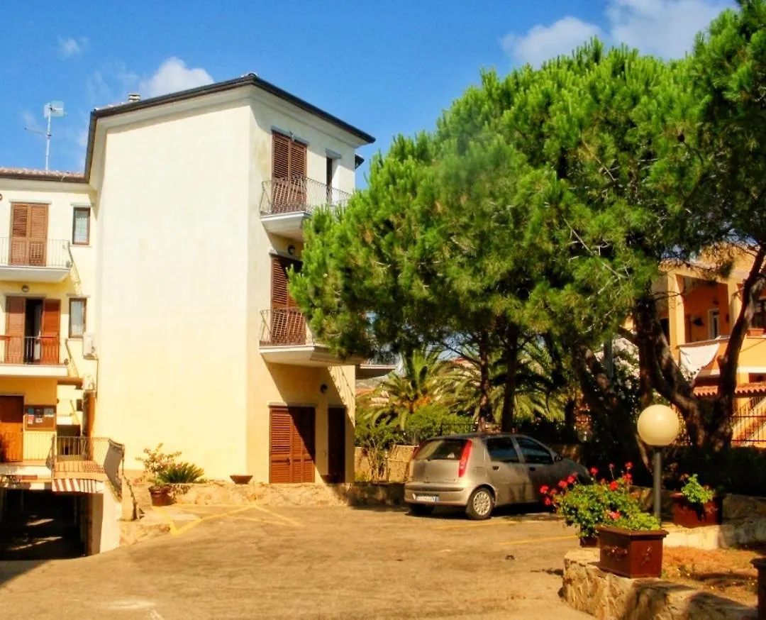 Casa Vacanze Gardenia La Maddalena Con Parcheggio Privato Appartement La Maddalena (Sassari)