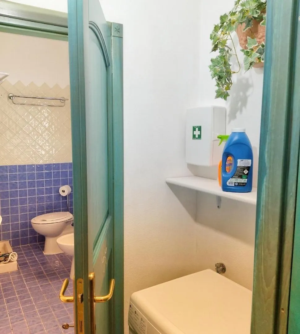 Casa Vacanze Gardenia La Maddalena Con Parcheggio Privato 0*, La Maddalena (Sassari) Italië